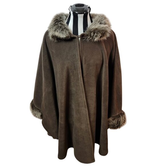 Parkhurst Desmona Cape Faux Fur Trim Brown Fleece Button Closure One Size - Picture 2 of 8